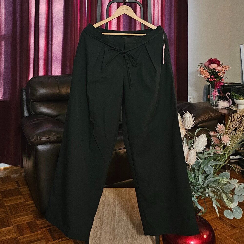Universal Thread Wide-Leg Trousers